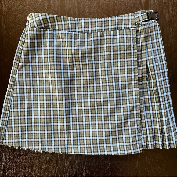 Pleated skirt - Picture 2 of 3